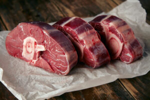 Pièces de bœuf préparées à la Boucherie Vigne & Fils à Montélimar – viande locale et tendre