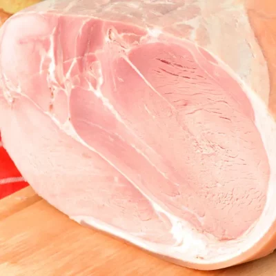 Jambon cuit artisanal tranché, spécialité de la Boucherie Vigne & Fils à Montélimar