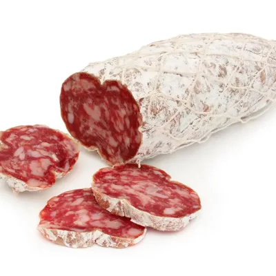 Saucisson sec artisanal préparé par la Charcuterie Vigne & Fils à Montélimar